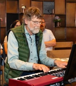 JoerißenKultur: Lesung der SiebenSchreiber "Jedem Ende wohnt ein Anfang inne"